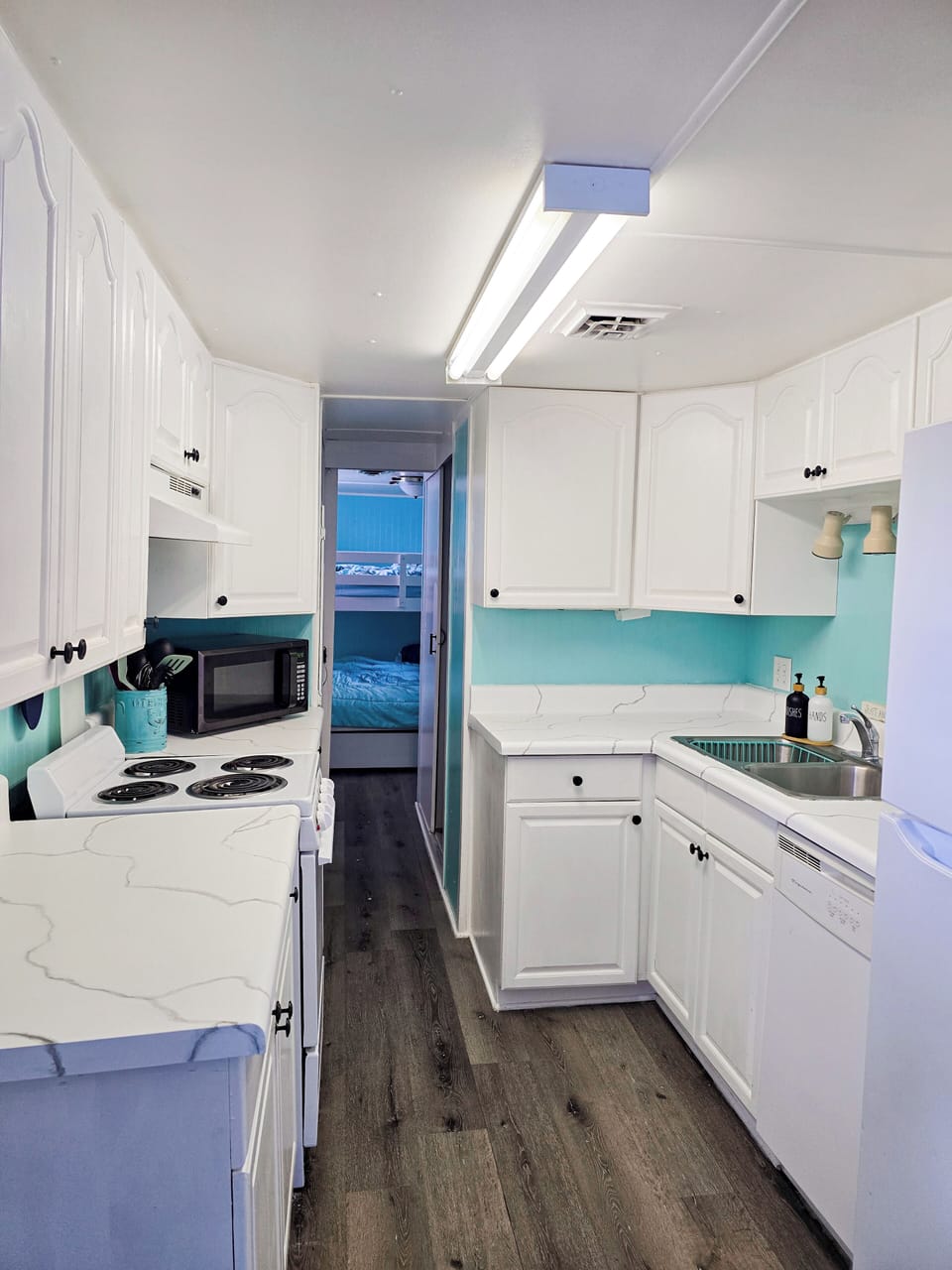 Newly Remodeled Kitchen! 