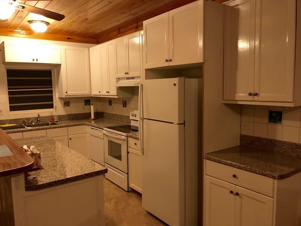 BRAND NEW KITCHEN AS IS THE ENTIRE VACATION SPACE!
