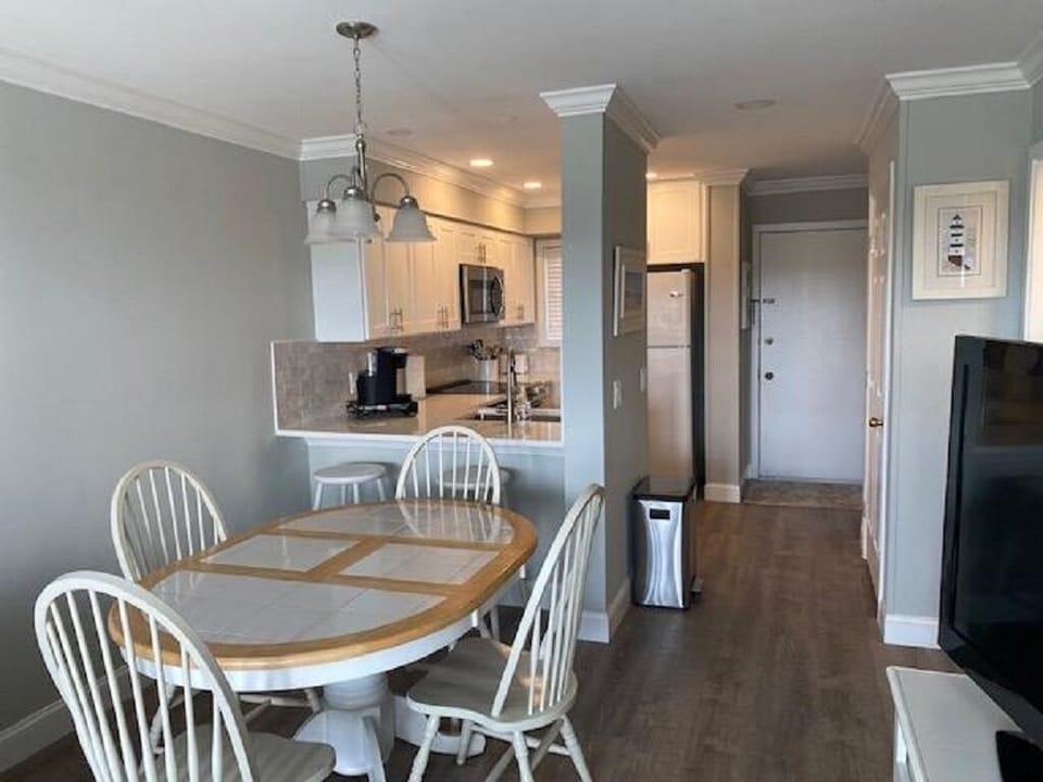 Dining area seats four