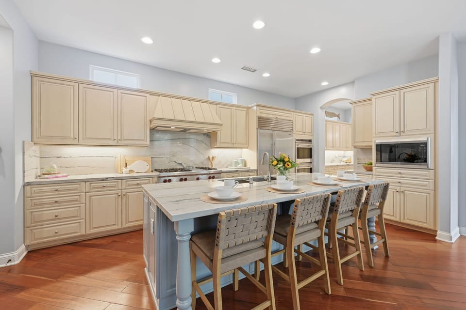 Large center island with counter sitting