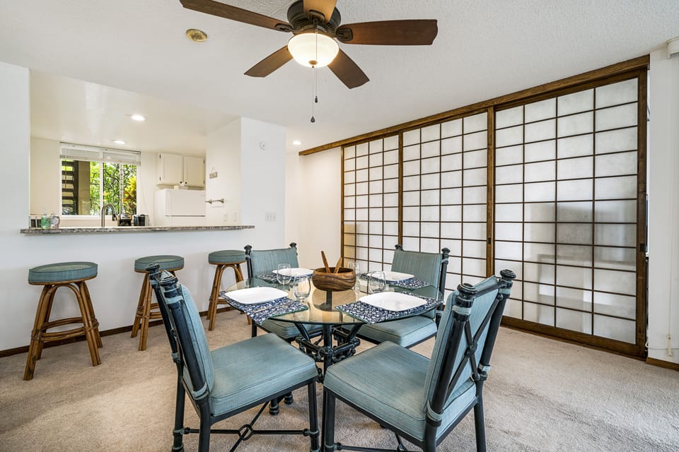 Shoji Screens can seperate one of the Bedrooms from the Living Room Area!