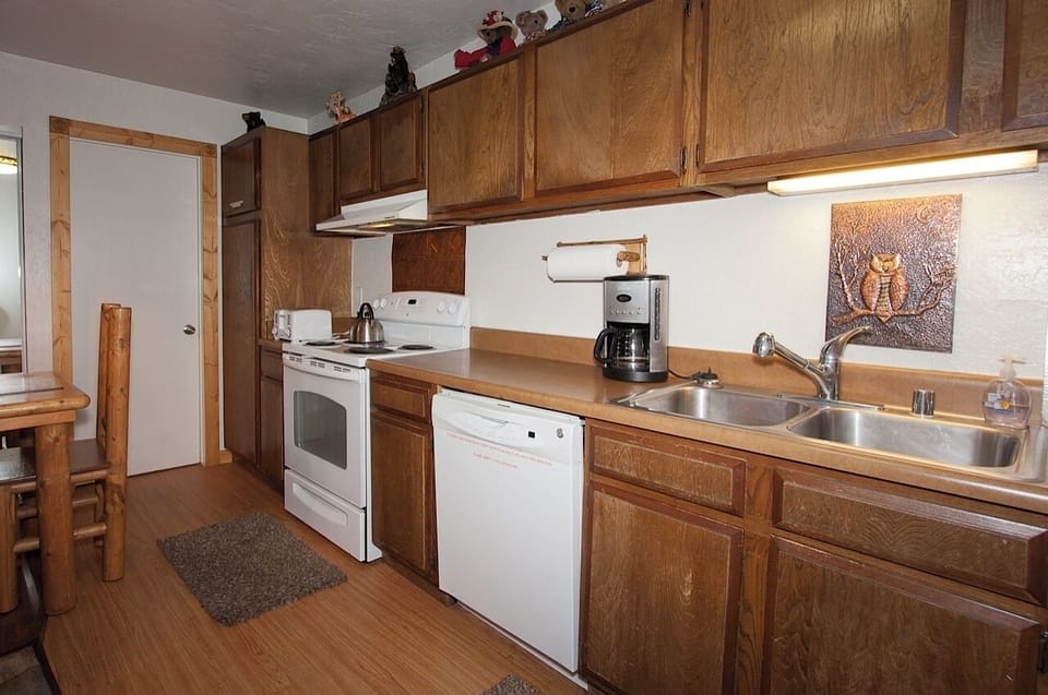 Full Kitchen with Everything You Need. Just Bring Food and Save $$$