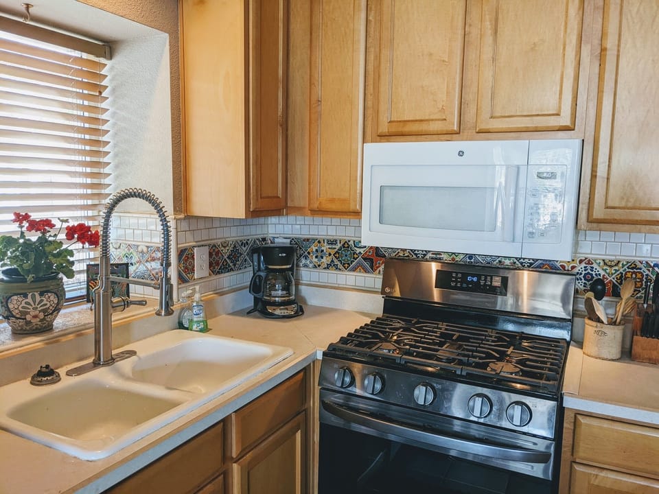 Complete Kitchen