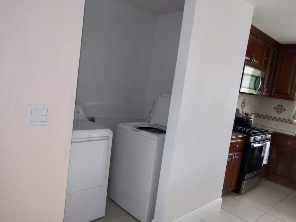 washer + dryer