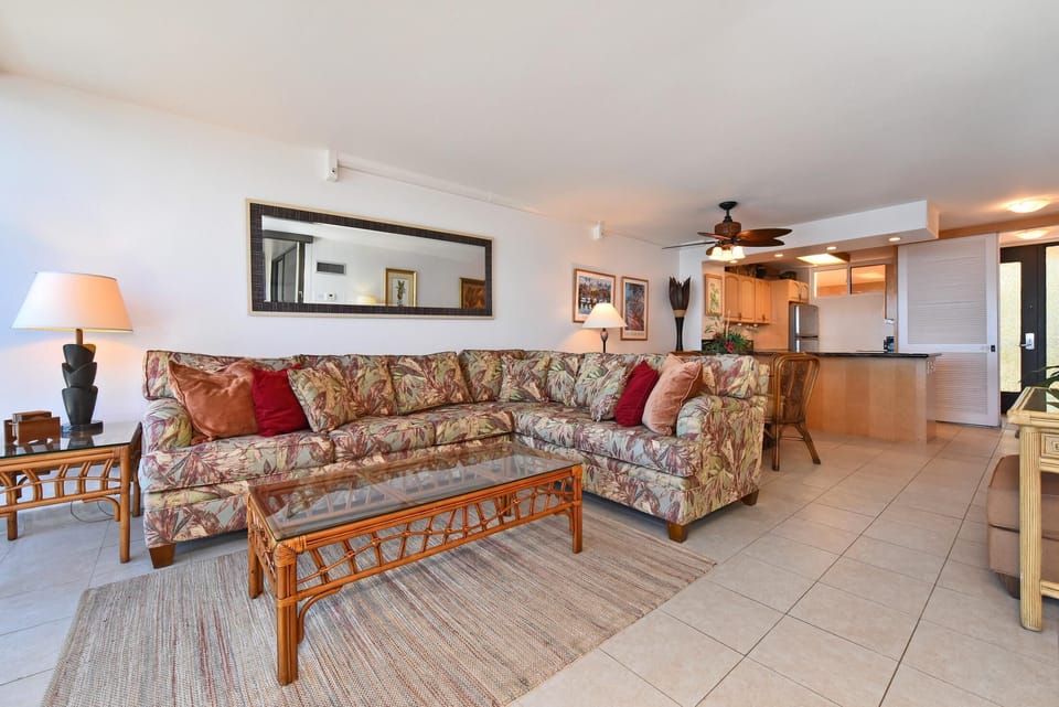 Living Room w/Sofa Bed