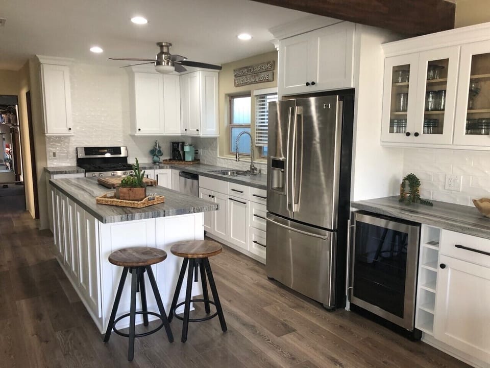 NEW KITCHEN
