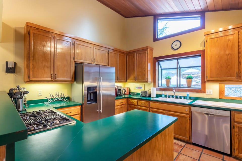 Large kitchen fully stocked