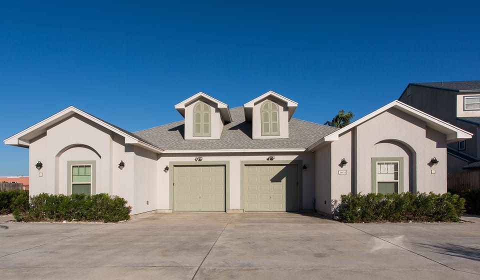Perfect for a quiet getaway with family or friends. Garage & private side entry.