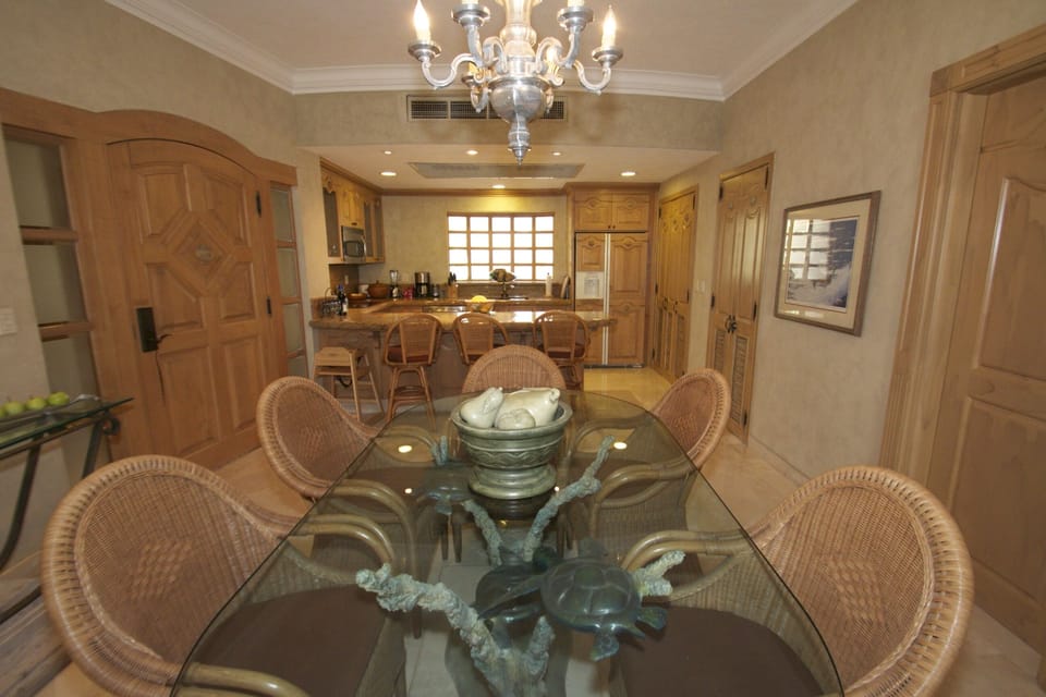 Dinning Room - Kitchen