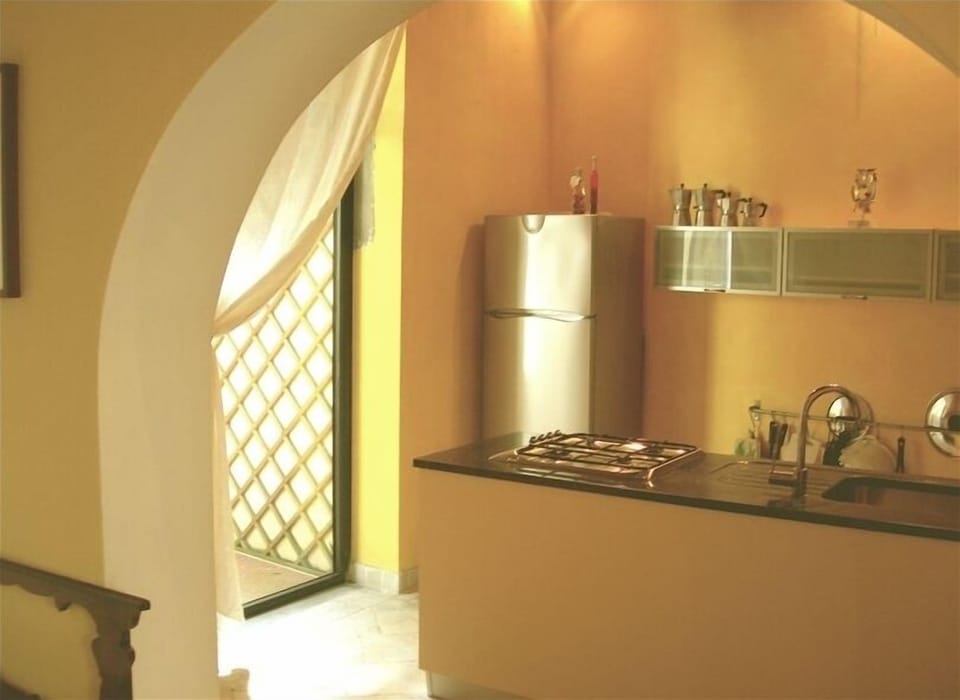 Kitchen, view 3