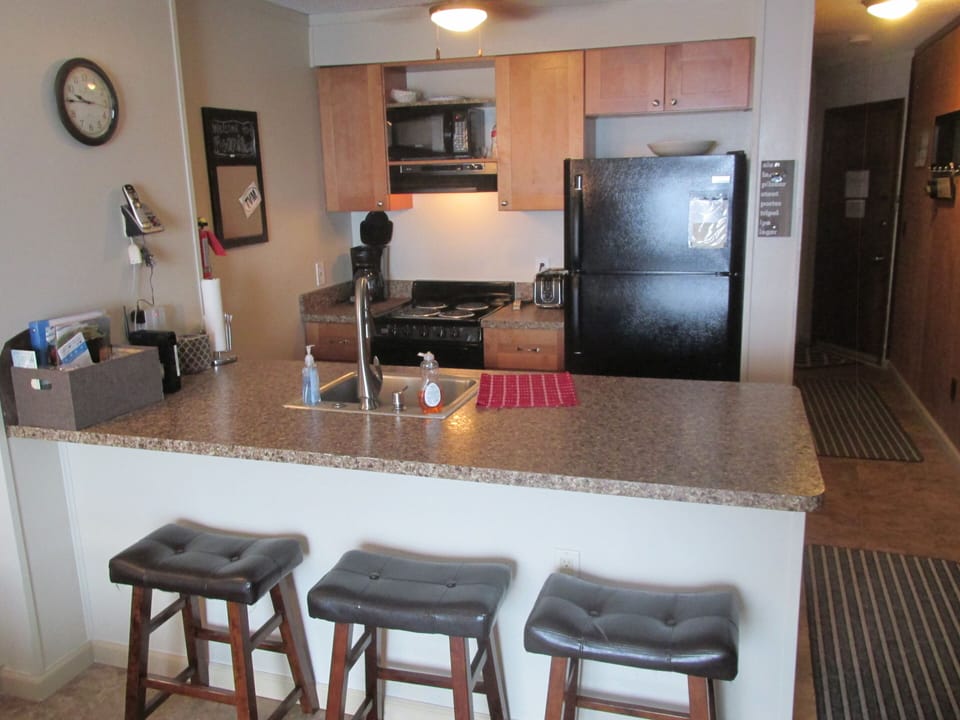 Remodeled Full Equipped Kitchen 