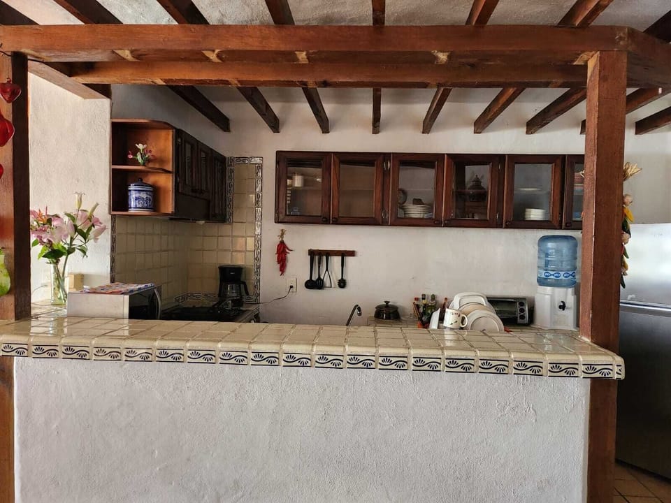 Kitchen with bar