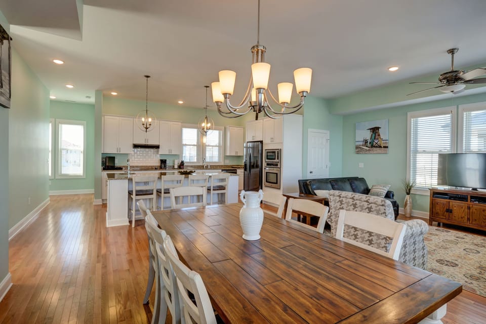 Second floor view from dining area - great gathering place