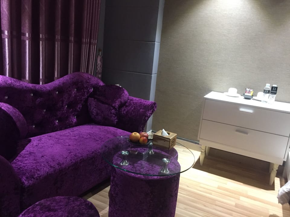 Studio Room