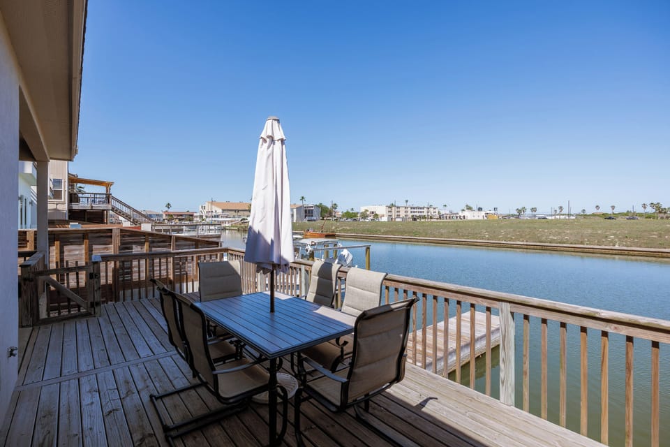 Outdoor dining area