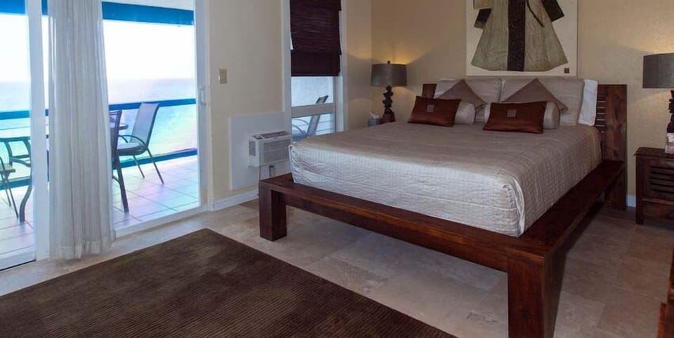 Master bedroom  has a spectacular and amazing ocean view.