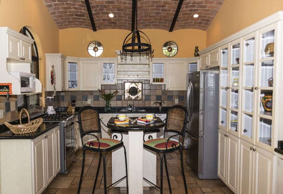 The Kitchen (La Cocina)