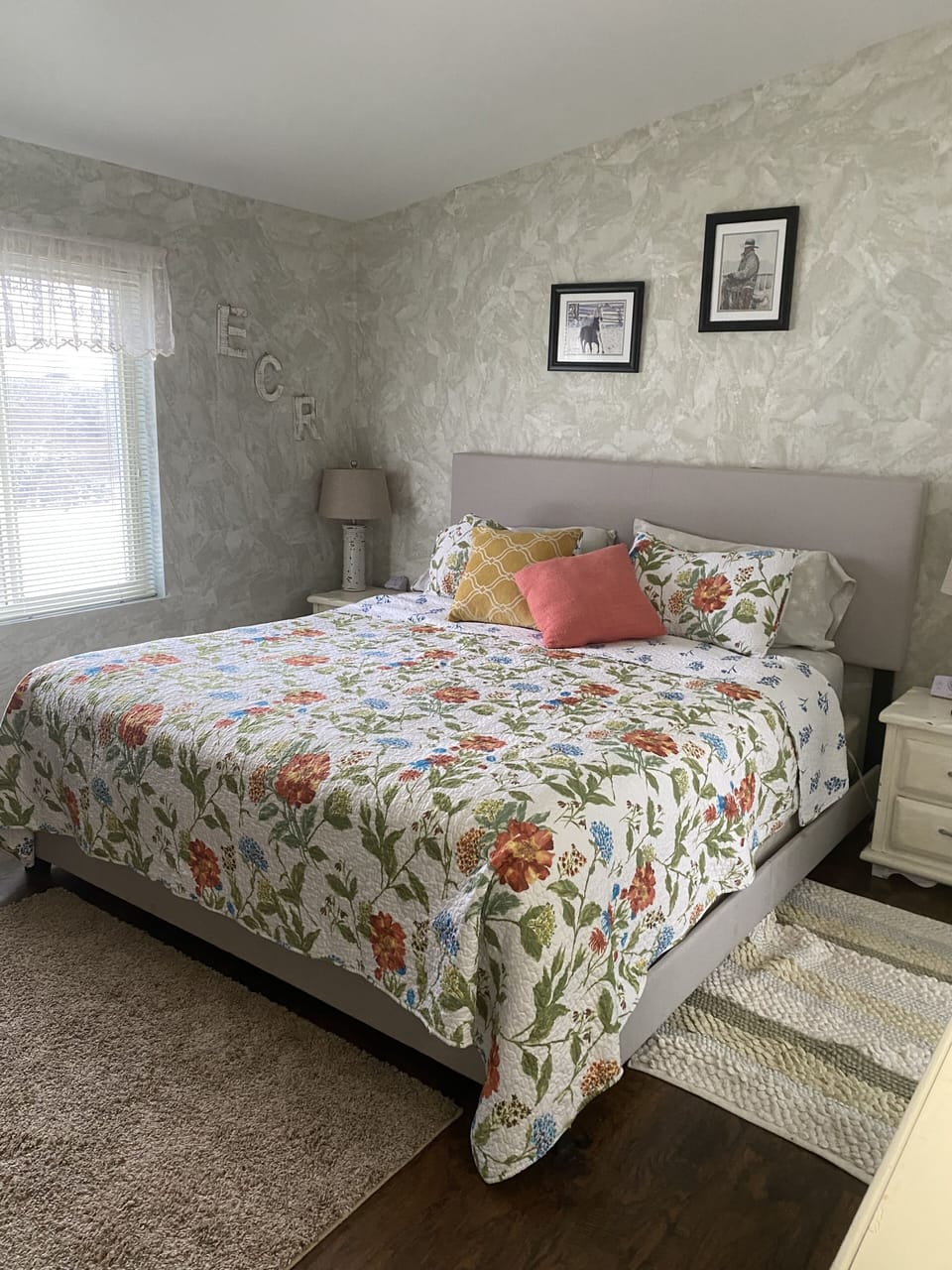 Master bedroom king bed 