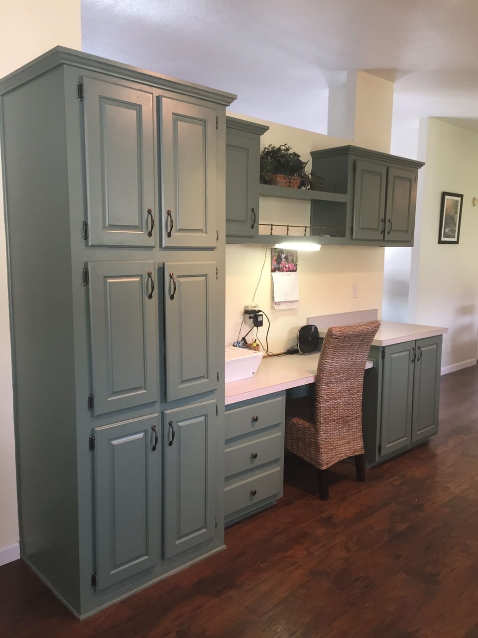 Kitchen wi-fi desk, storage