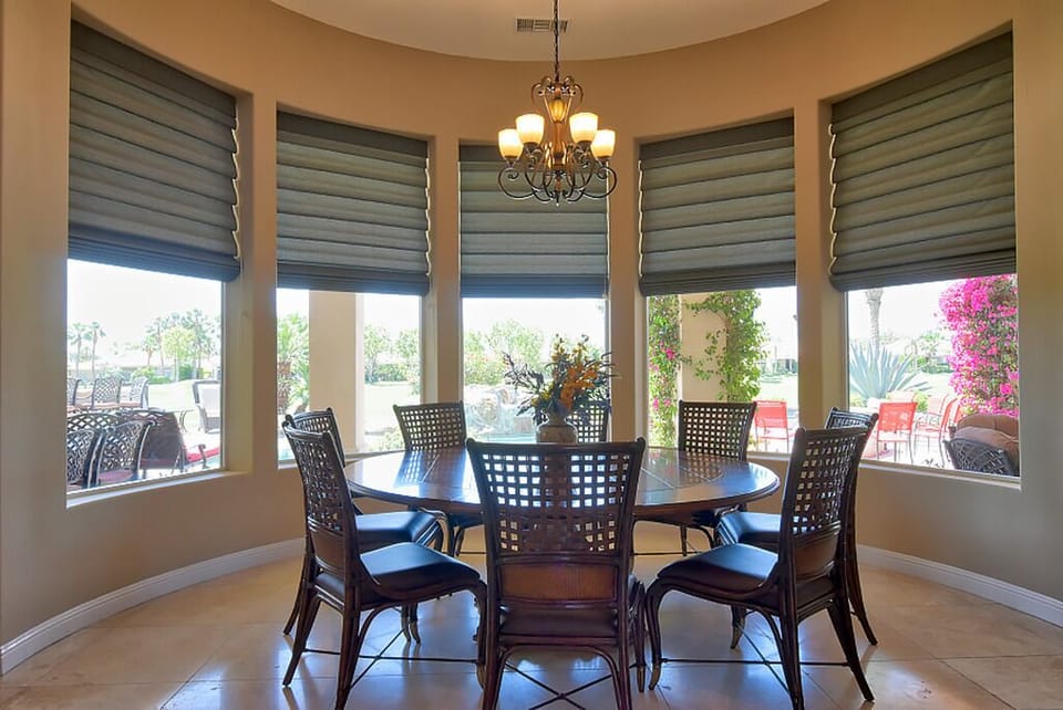 The Entertainer in your Family will love the Dining Area with a full view!