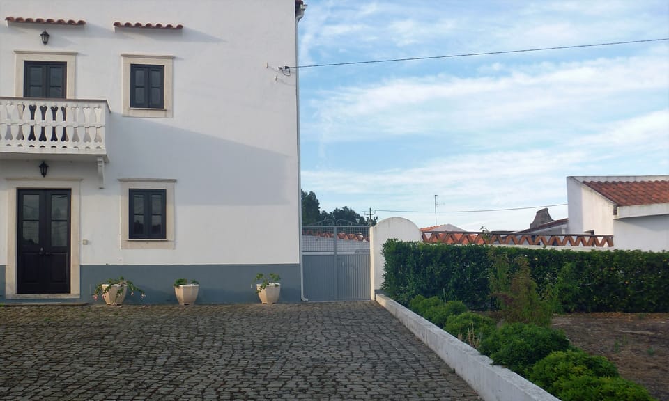 Small gate to access courtyard and Annex