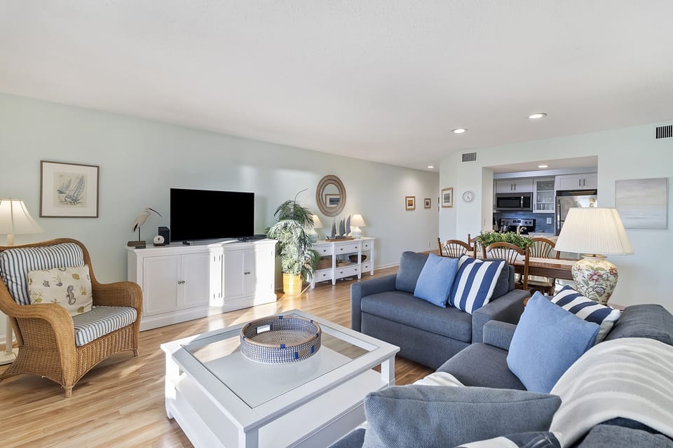 Welcome to Pelican Watch!