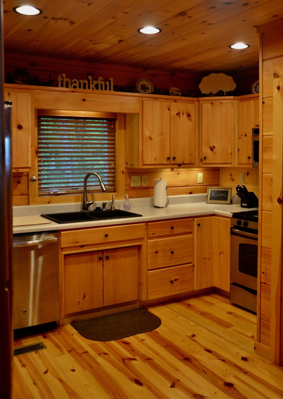 Main Level Kitchen.  New appliances, dishware, etc!