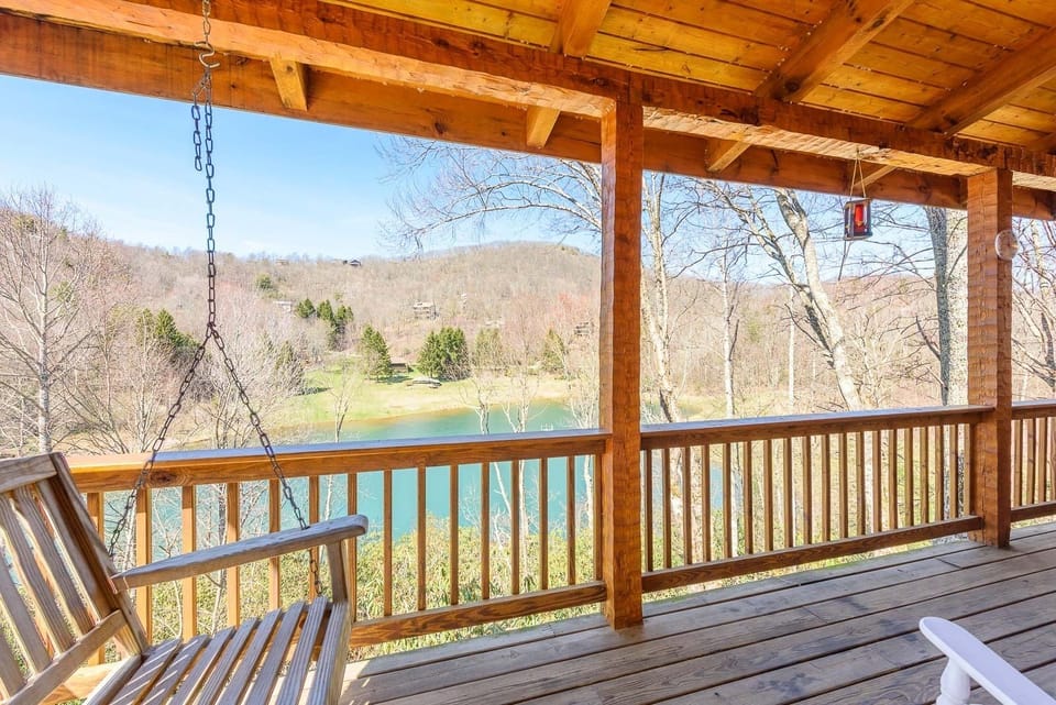 Enjoy Lake and Mountain Views from Rear Decks of Lakeside at Hawksnest!