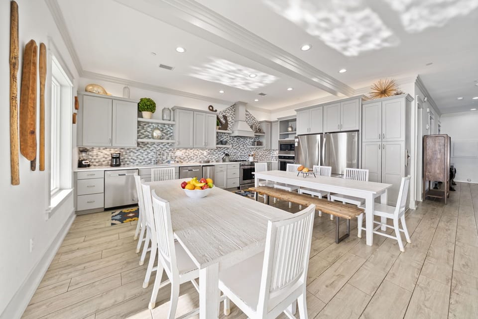 1st floor full kitchen