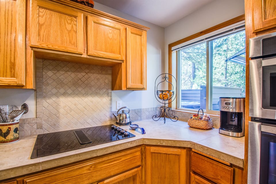 Kitchen - Main Level