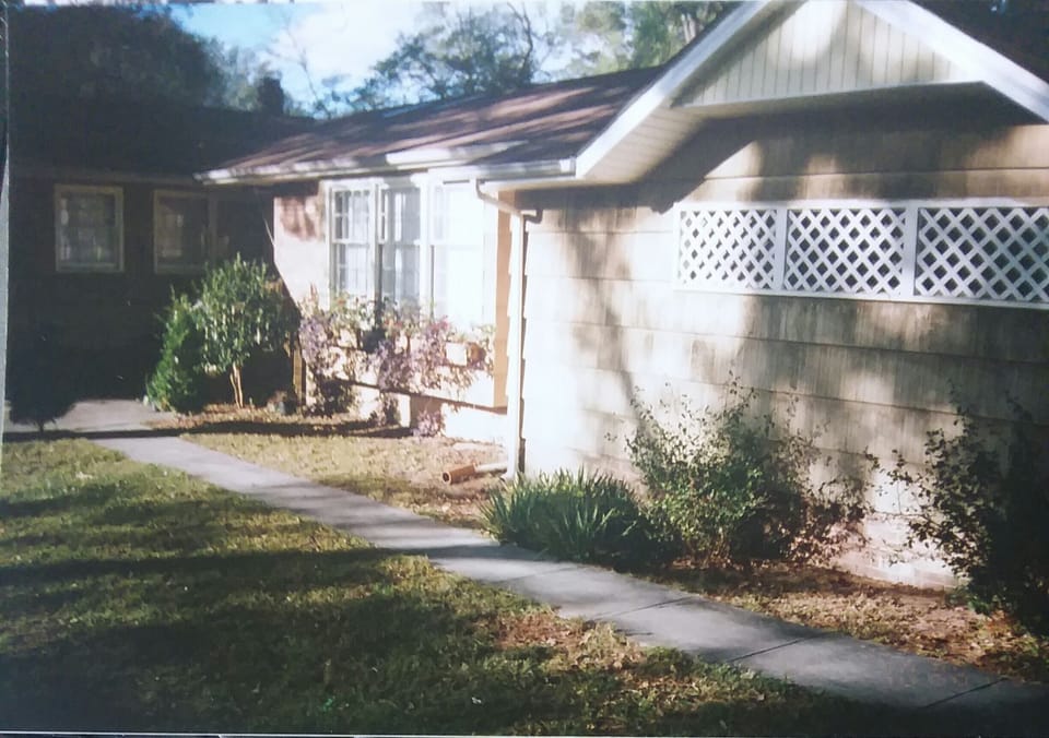 front walkway view 