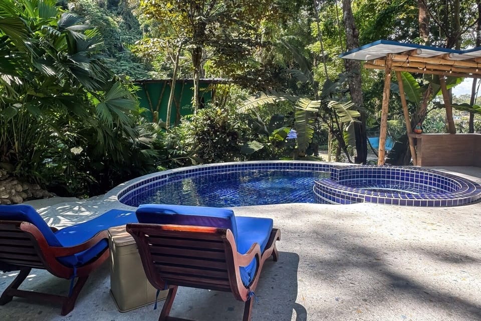 4BR Villa MotMot in w/ exclusive pool, Wifi & Ac (2707)