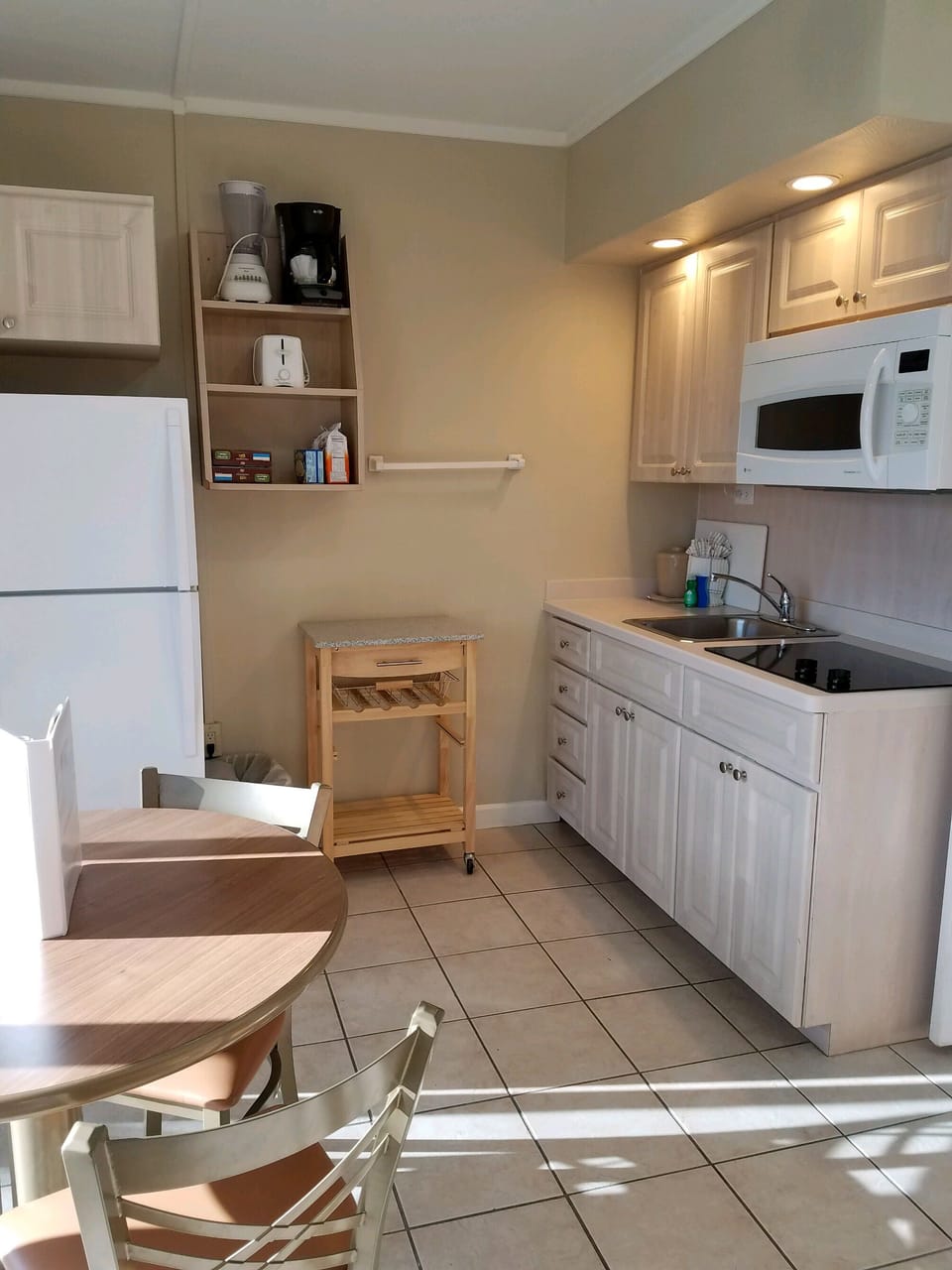 Kitchenette area 