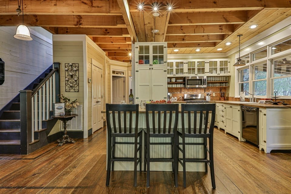 Open and spacious kitchen with stainless steel applicances
