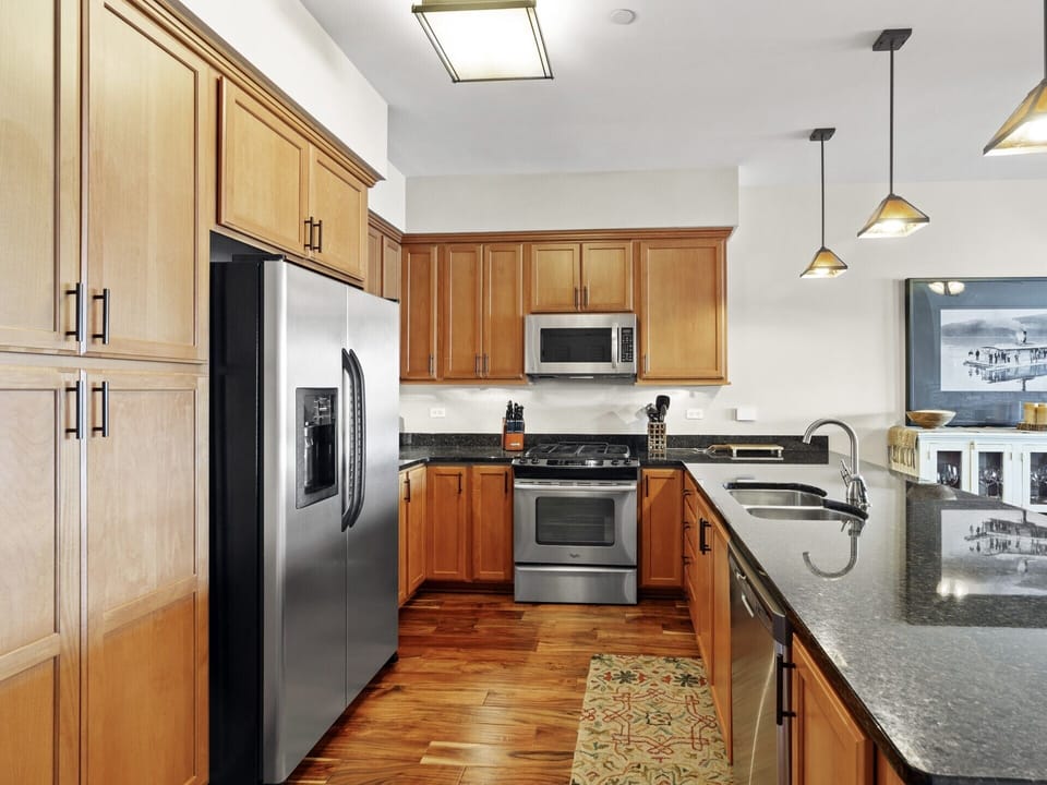 Condo 7108 - Fully Furnished Kitchen