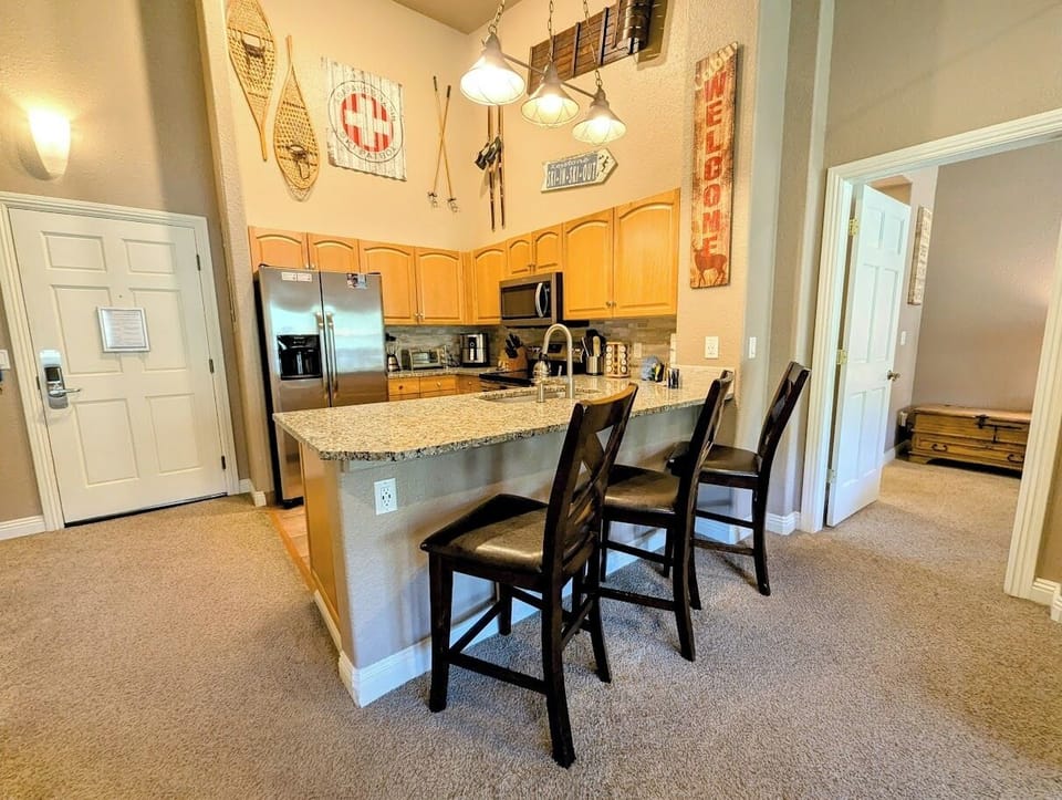 Barstool seating