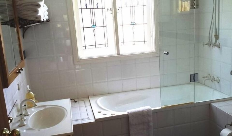 Summerfield bathroom