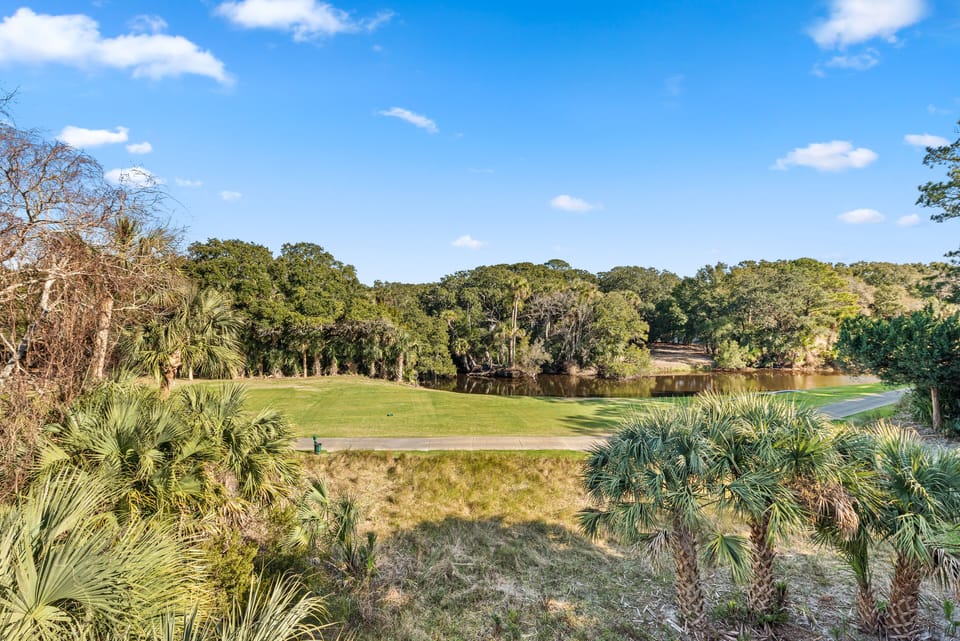 Beautiful views of Crooked Oaks 18th fairway.