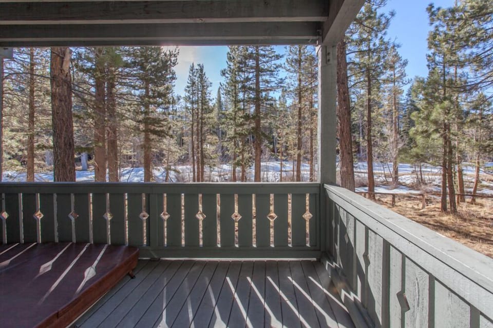 Hot Tub Off Bottom Floor ( Looking Over Golf Course)