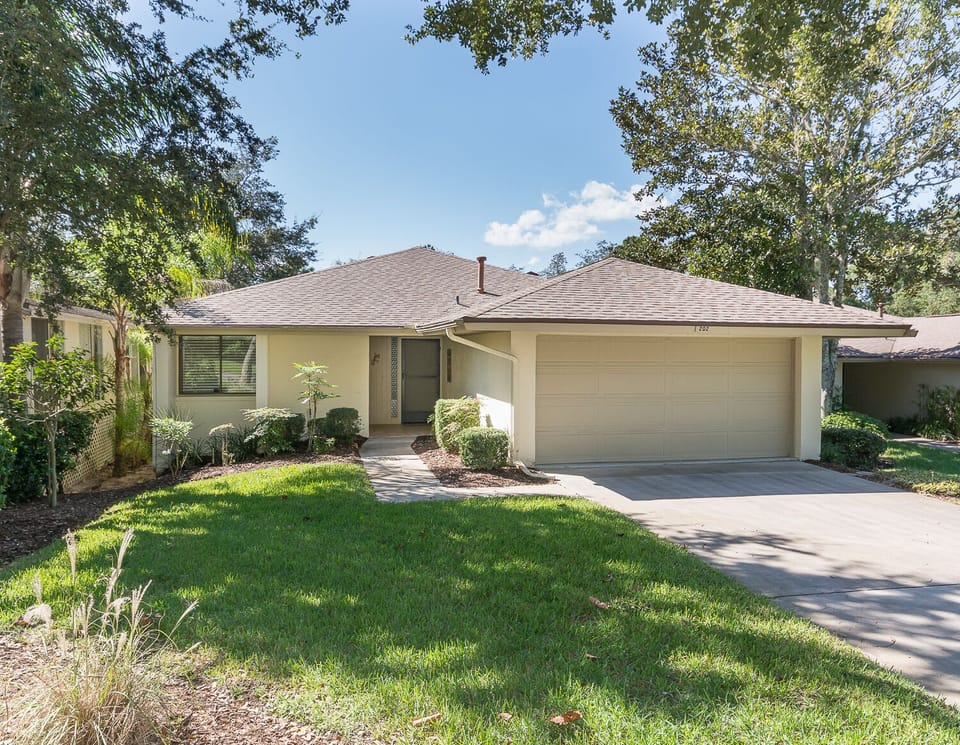 Exterior front of this villa in New Smyrna Beach.