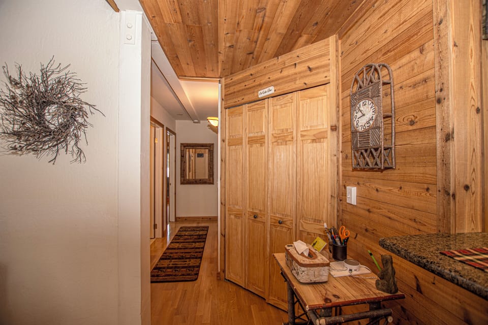 Carnelian Bay Hideaway - Hallway
