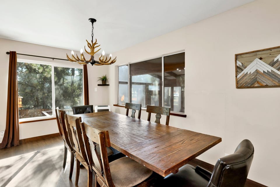 Inviting dining area designed for comfort and connection. The space feels open and airy, with a warm atmosphere that makes everyday meals and special gatherings equally enjoyable.