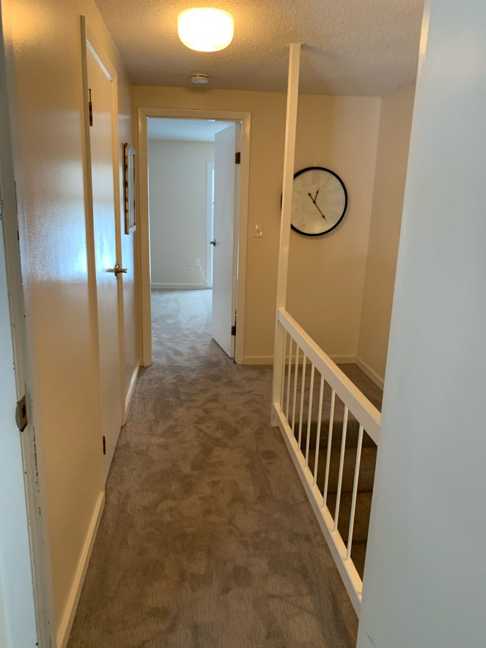 Upstairs hallway facing towards bedroom 1.