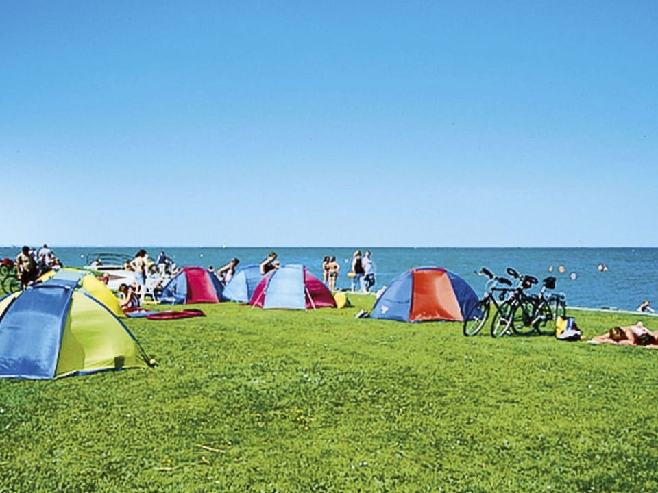 Water, Sky, Azure, Blue, Natural Landscape, Mountain, Beach, Wind Wave, Horizon, Landscape