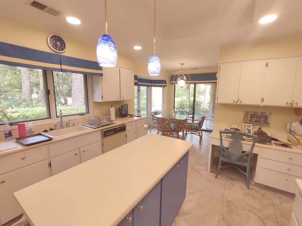 Plenty of space and light