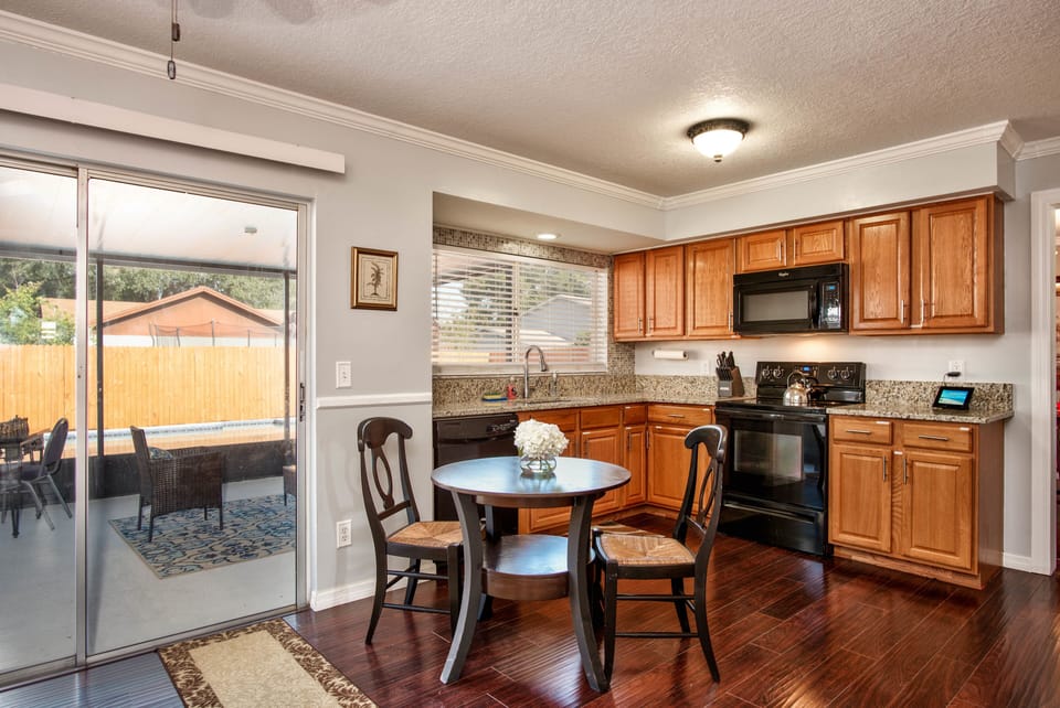 Our fully equipped kitchen will allow you to make even the largest dinners. 