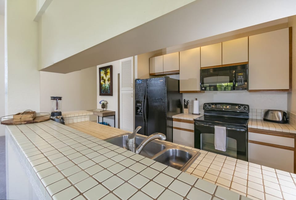 Well Equipped Kitchen for the Chef of your family!