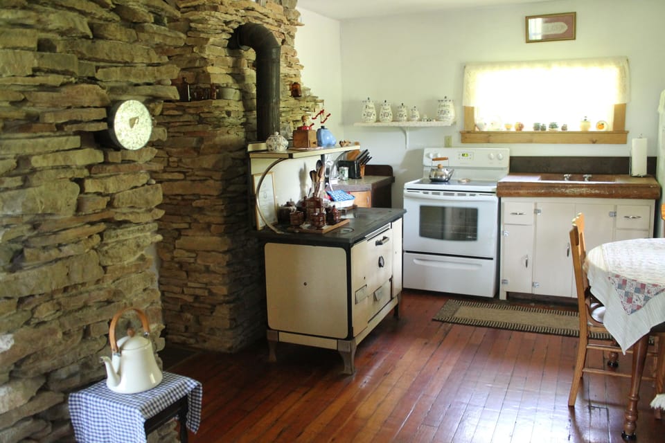 Fully functional kitchen and dining space