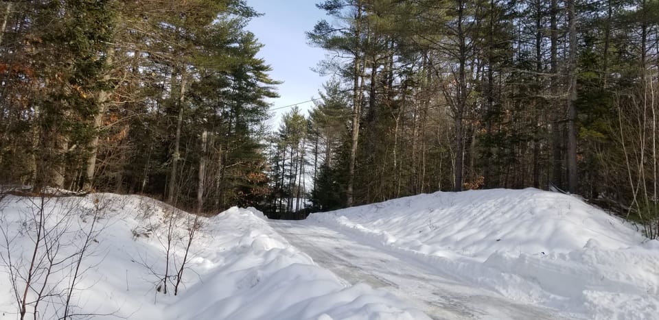 Plowed entry / driveway