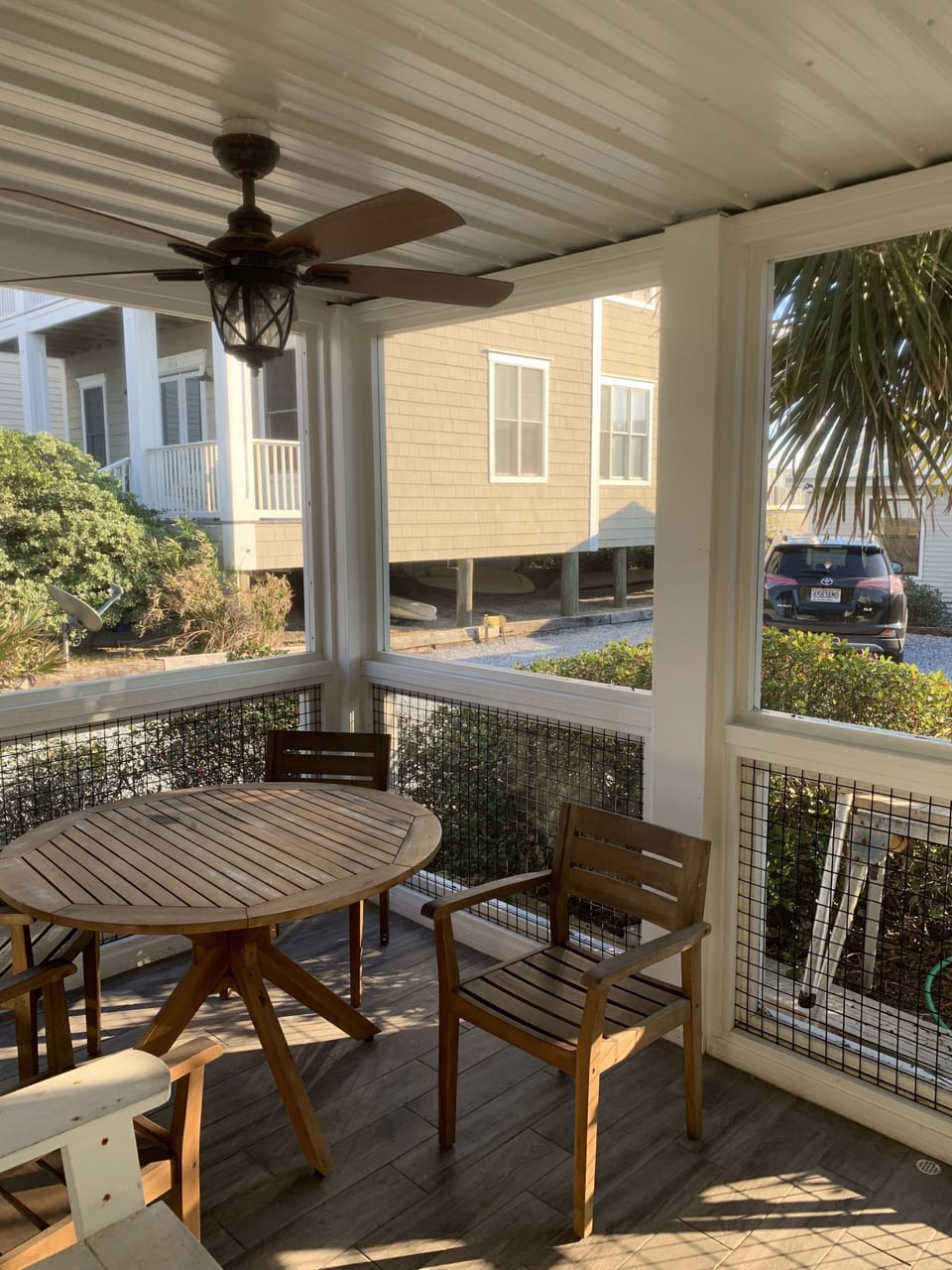 Outdoor dining